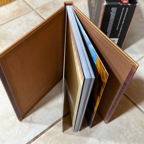 Disney The Lion King Special Edition Collector's Lithographs Book DVD Gift Set - Picture 12 of 13